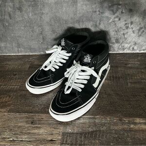 Vans Classic Black and White High-Tops